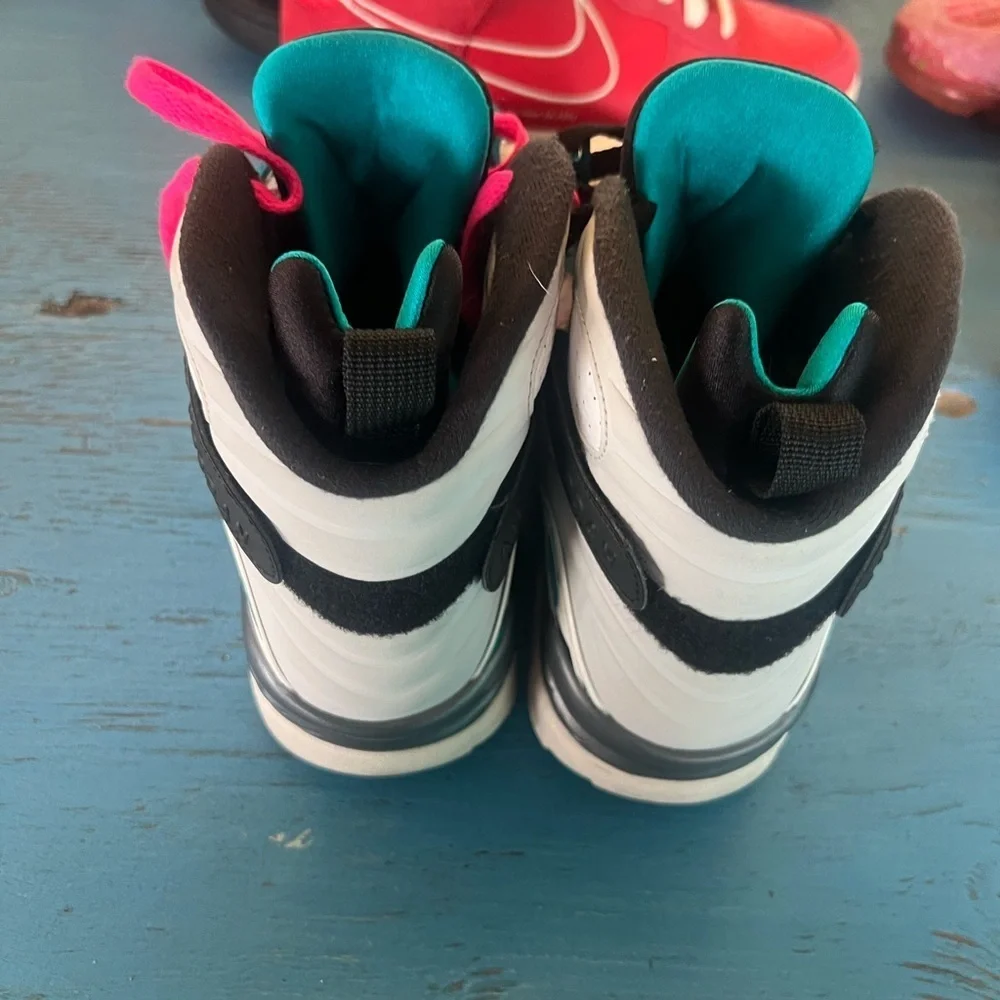 Jordan Athletic Shoes Retro 8 South Beach fits ladies size 9.5